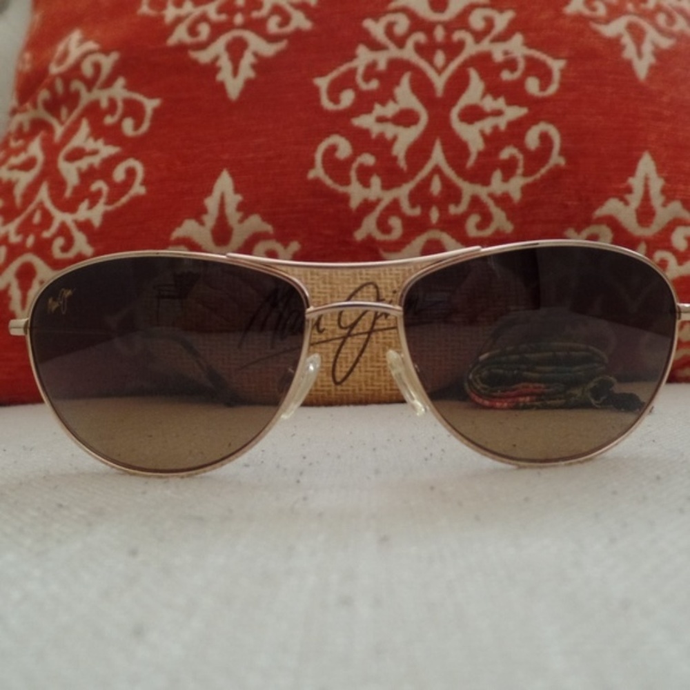 Maui Jim Baby Beach Aviator in Gold w/ Bronze Lens - Picture 2 of 13